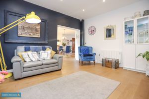 Sitting room- click for photo gallery